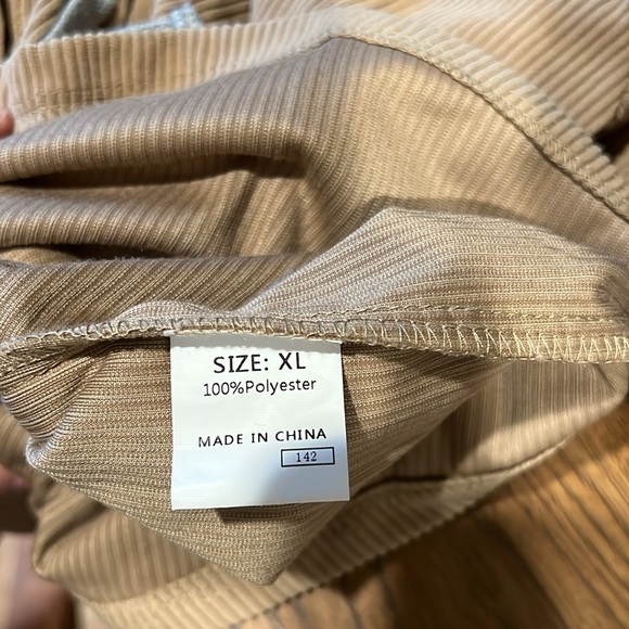 Button down Jacket - Picture 5 of 5